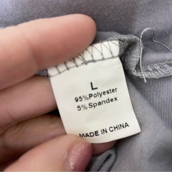 Colorblock short sleeve shirt Size Large - Picture 7 of 8